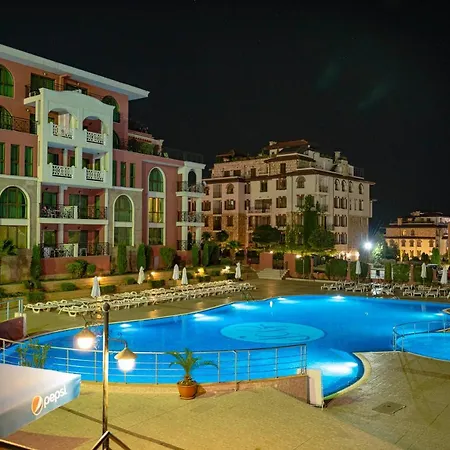 Апартаменты Menada *